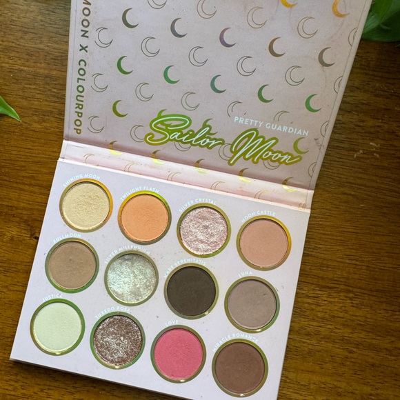 Colourpop Sailor Moon eyeshadow palette - Picture 2 of 6